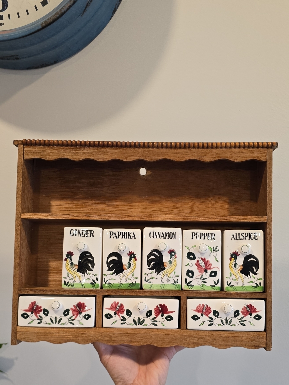 Vintage Wooden Spice Rack With Ceramic Spice Drawer Set with Rooster Motif